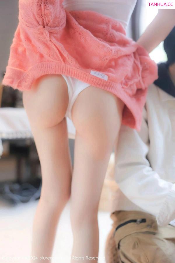   [XiuRen]高清写真图 2024.03.15 No.8241 桃妖夭 新人美腿第24张图片